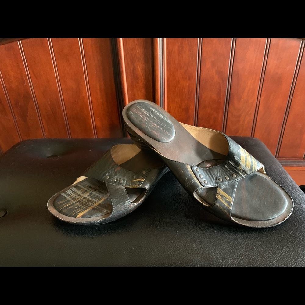 Cute Sofft slides